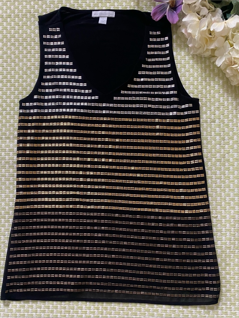 🌟New York & Company Sequined Tank Top🌟